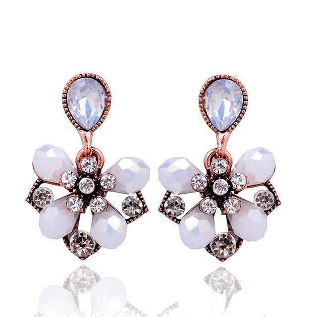 1 Pair Gorgeous Elegant Flower Petals Stud Earrings Fashion Women Rhinestone Earrings Party Jewelry Gift for Girlfriend