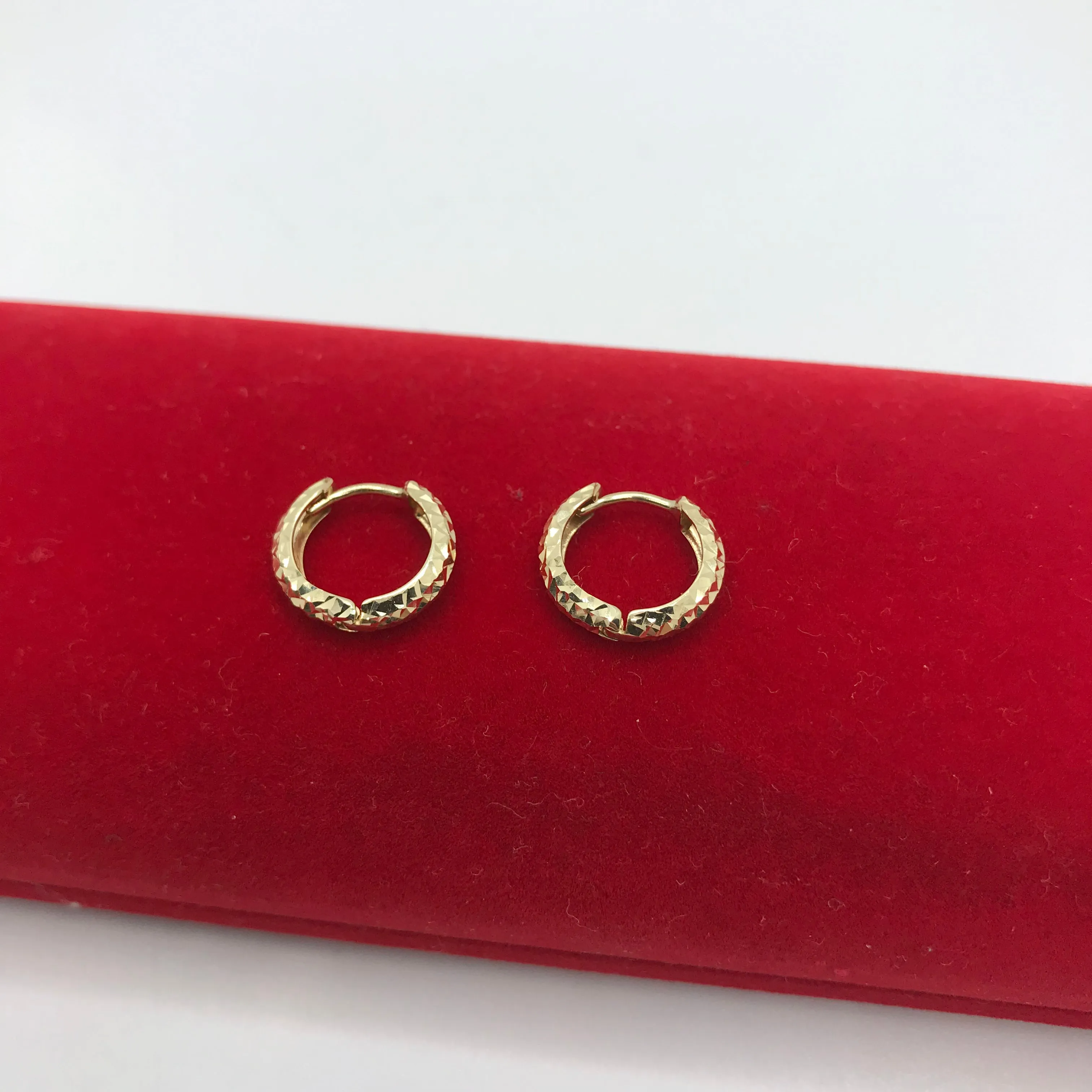 10k gold hoop earrings