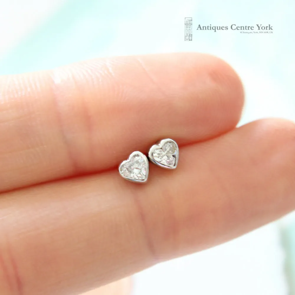 18ct White Gold Heart Cut Diamond Single Stone Earrings