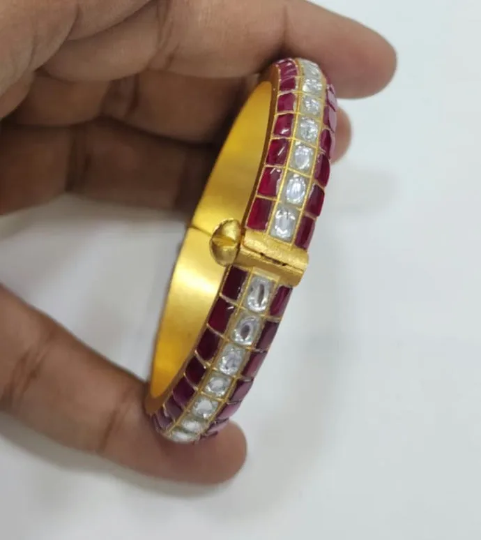 Adityas Bangle