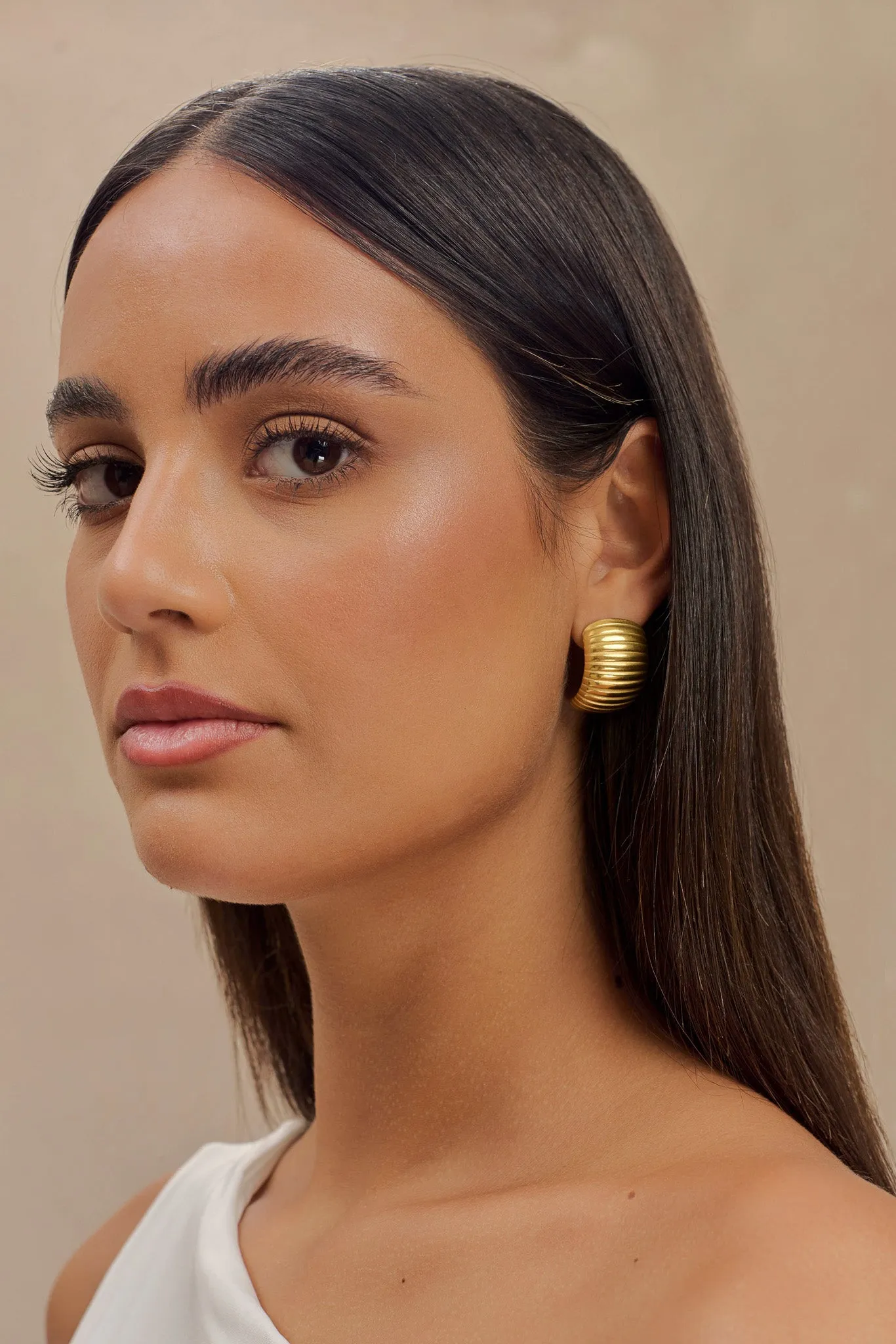 Amelia Textured Hoop - Gold