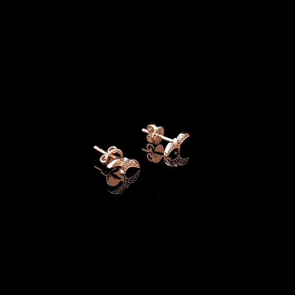 Bird Round Diamond Stud Earrings