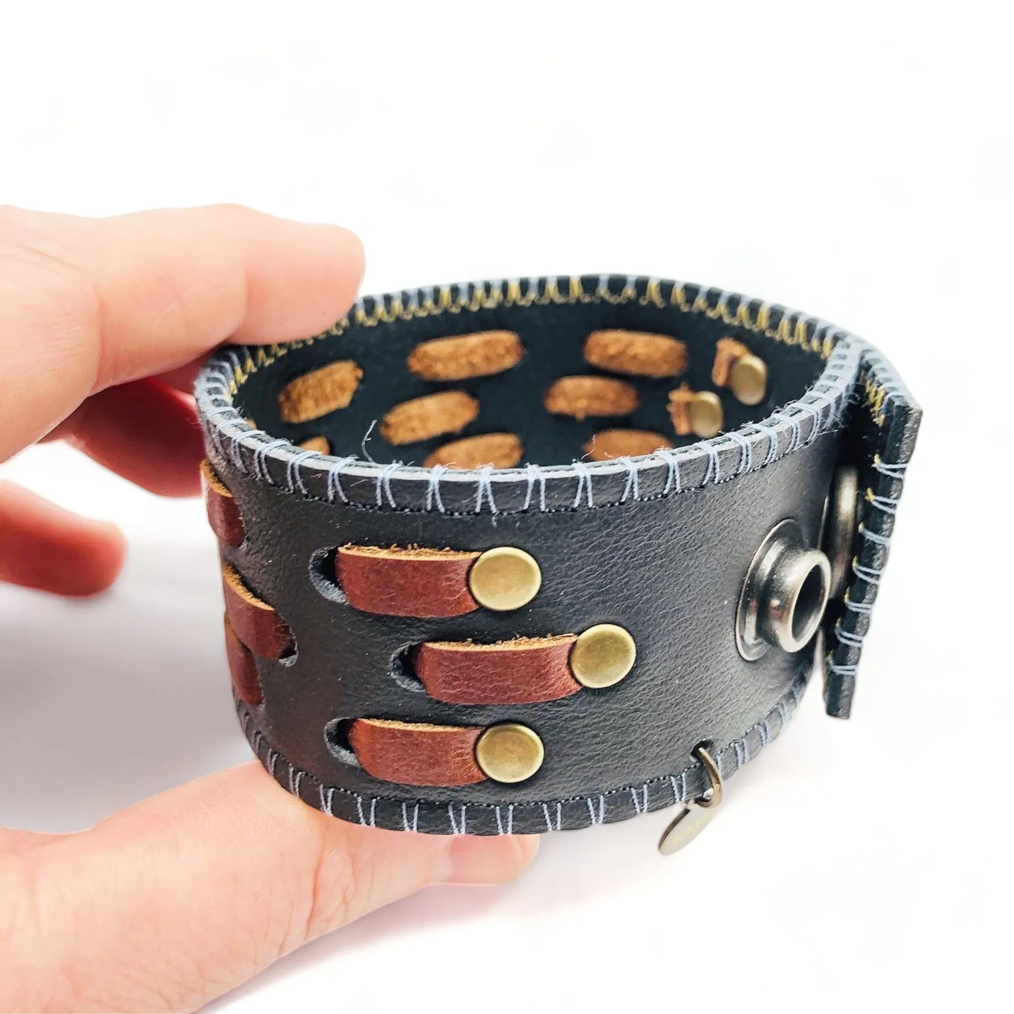 Brislet Leather Cuff