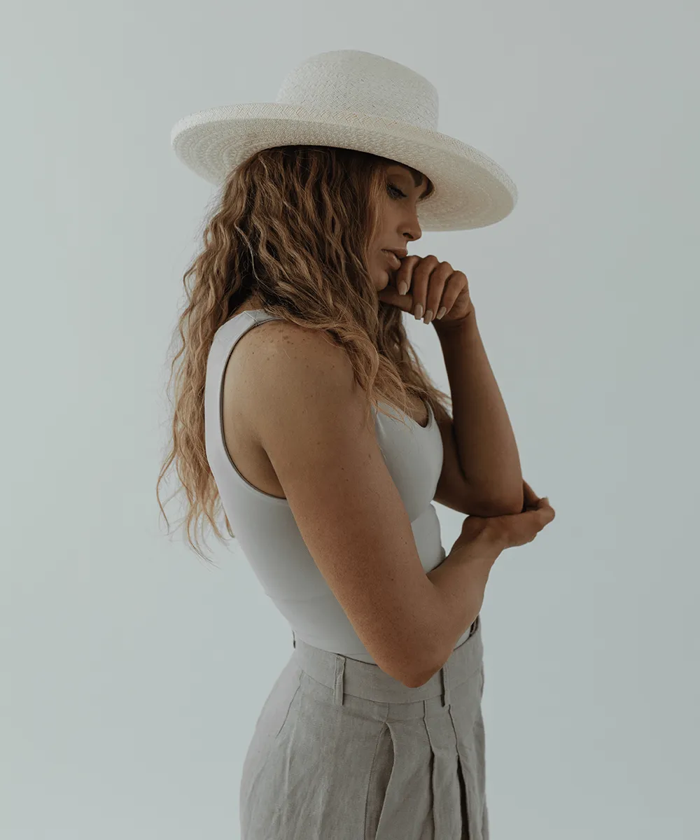 Cara Loren Pencil Brim Straw: Size S/M 57 / White