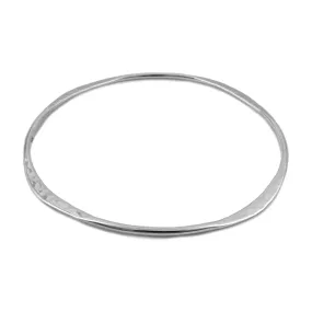 Contemporary 925 Sterling Silver Polished and Hammered Circle Bangle