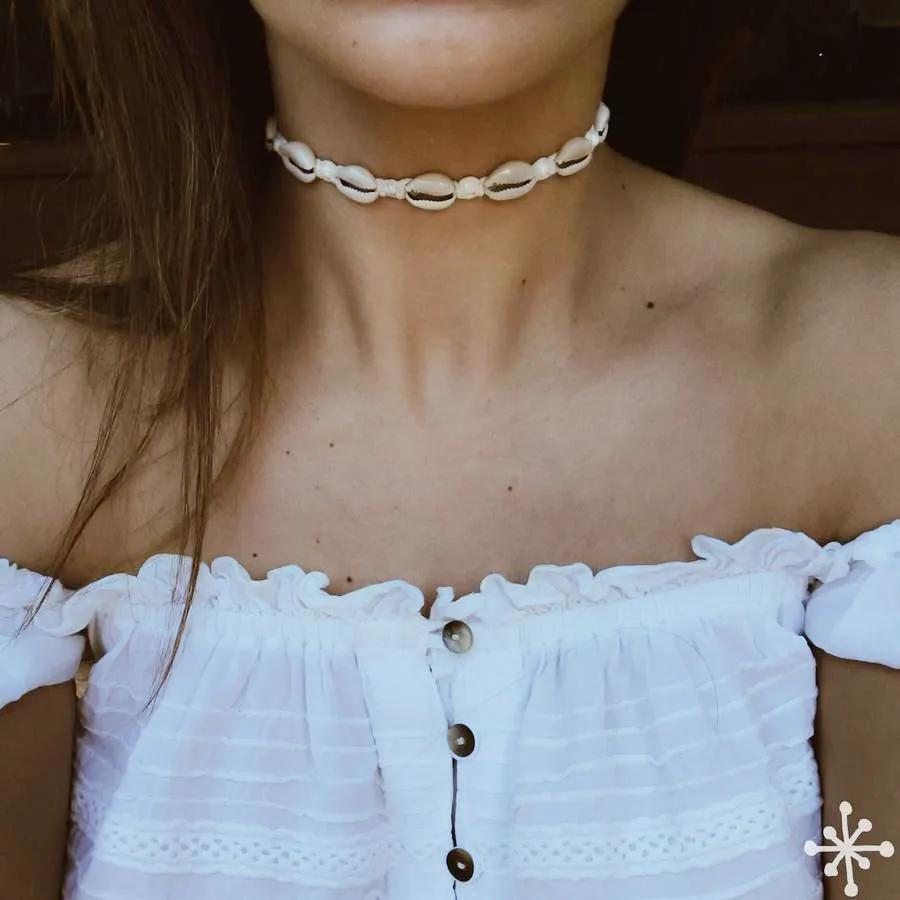 Cowrie Shell Choker 2 / Cream Cord / Cream Beads