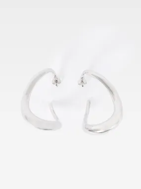 Curved Metal Hoop Earrings