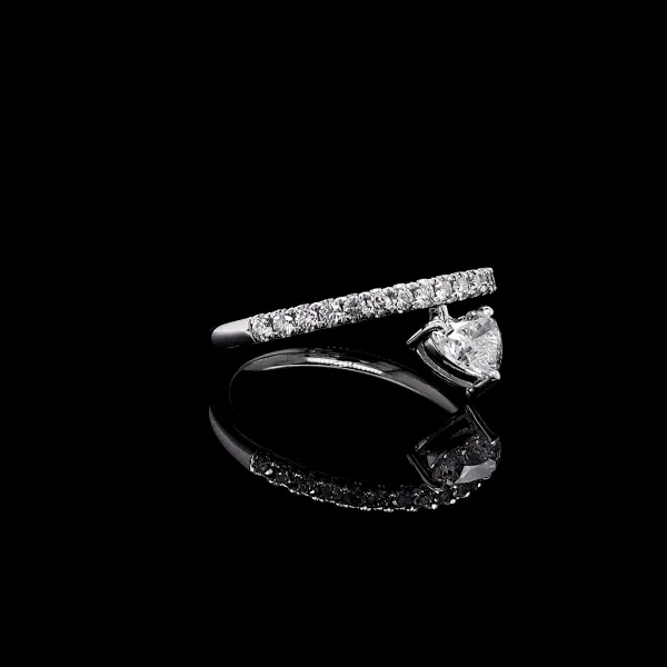 Dangling Heart Diamond Ring