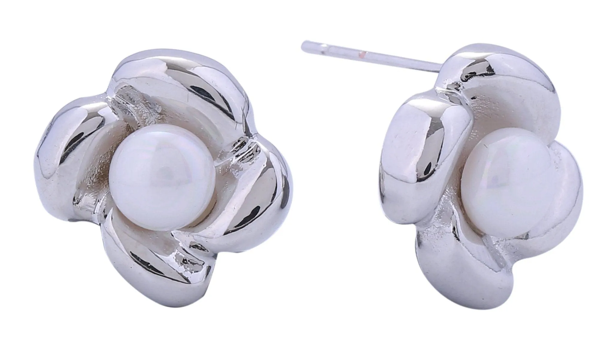 DJE310890 14K Flower Pearl Post Earrings