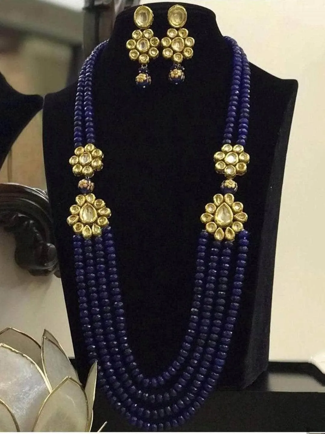 Dual Toned Kundan Pendant Necklace