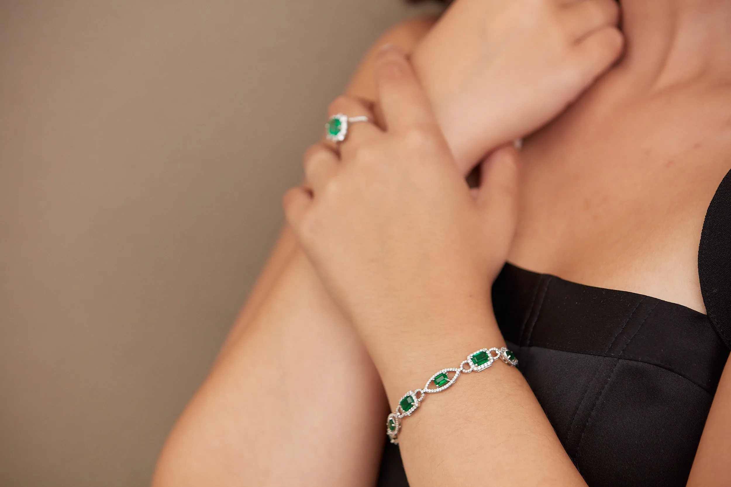 Emerald Rect. & Diamond Bracelet In 18K White Gold