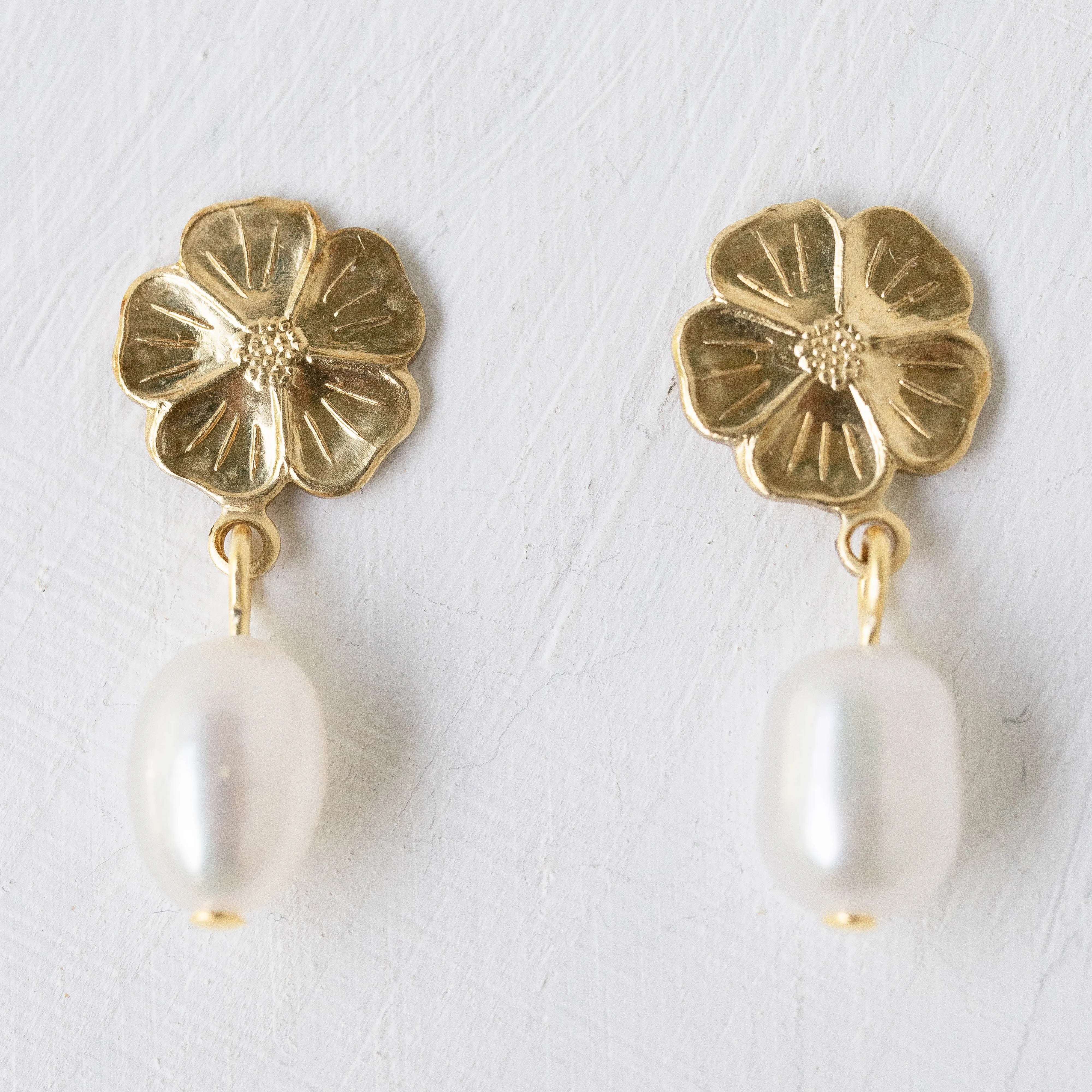 Flower and pearl studs - WS