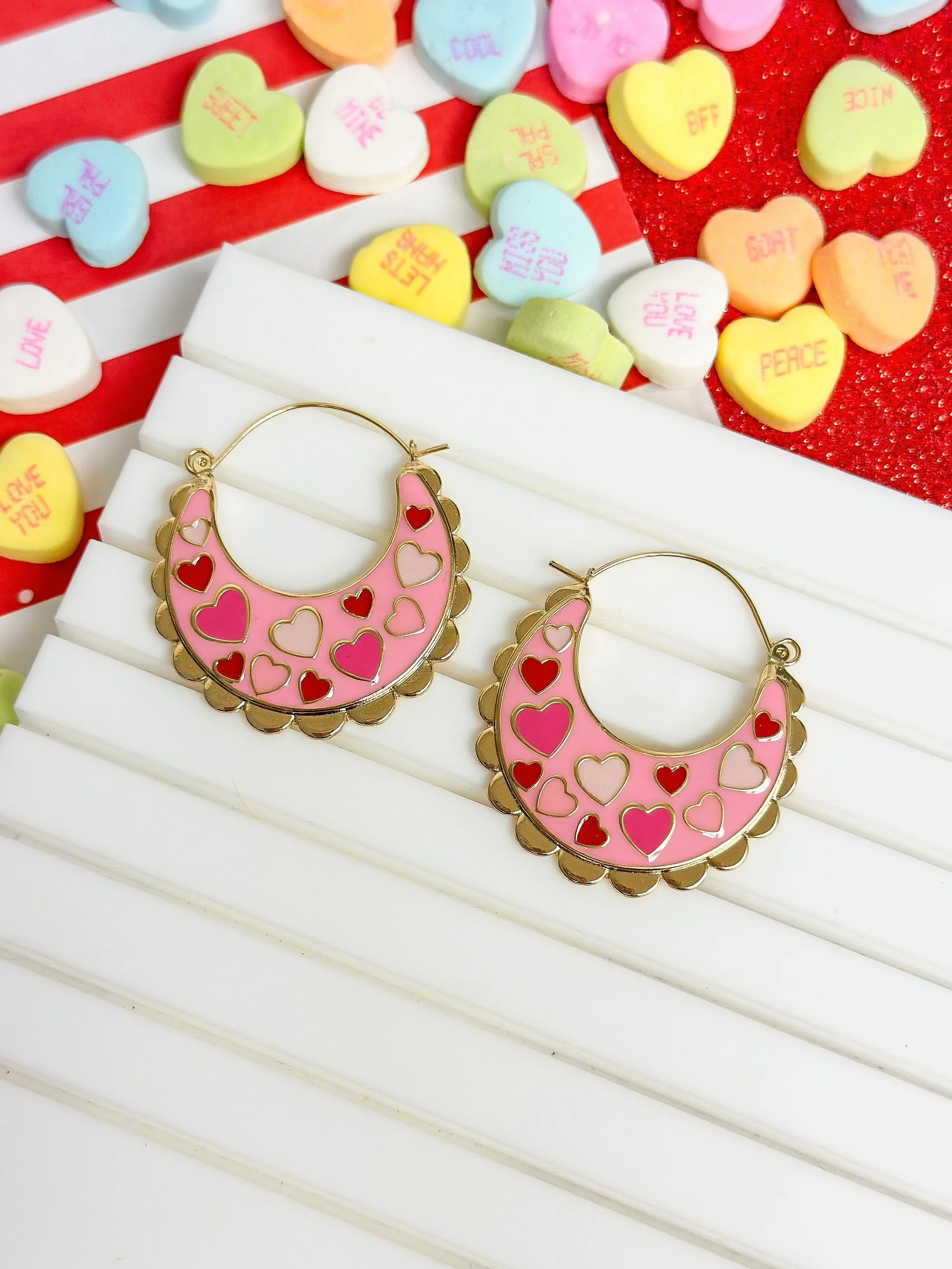 Heart Enamel Scallop Hoop Earrings - Pink