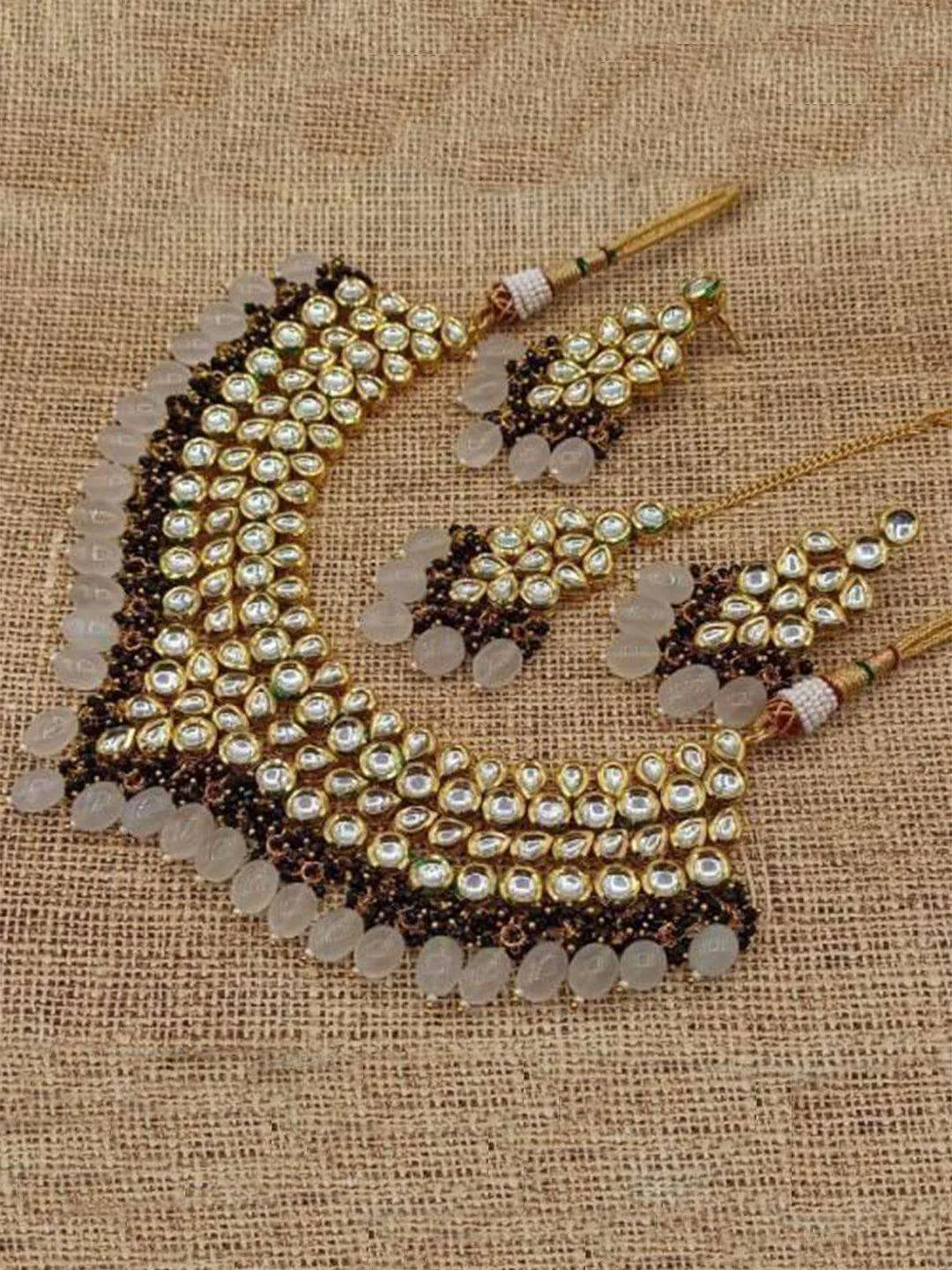 Kundan Beads Fine Necklace Earring And Teeka Set