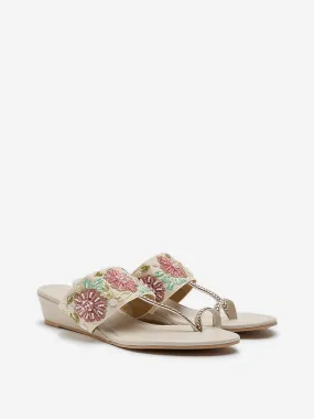 LUNA BLU Ivory Floral Embellished Kolhapuri Sandals