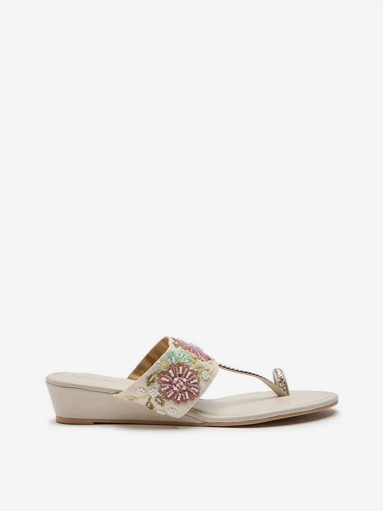 LUNA BLU Ivory Floral Embellished Kolhapuri Sandals