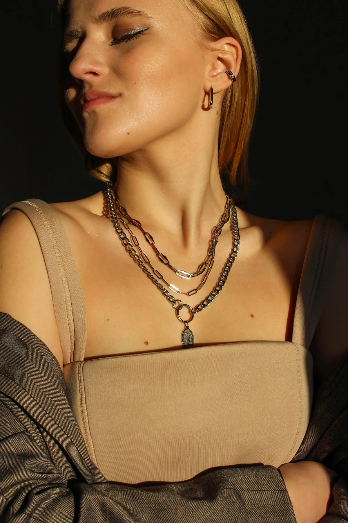 Metal Necklace with Pendant