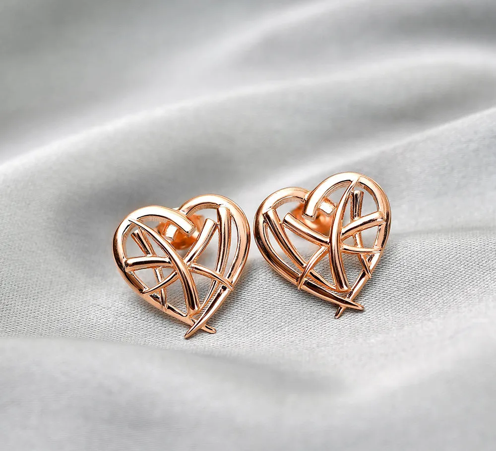 Molto Heart Strand Stud Earrings