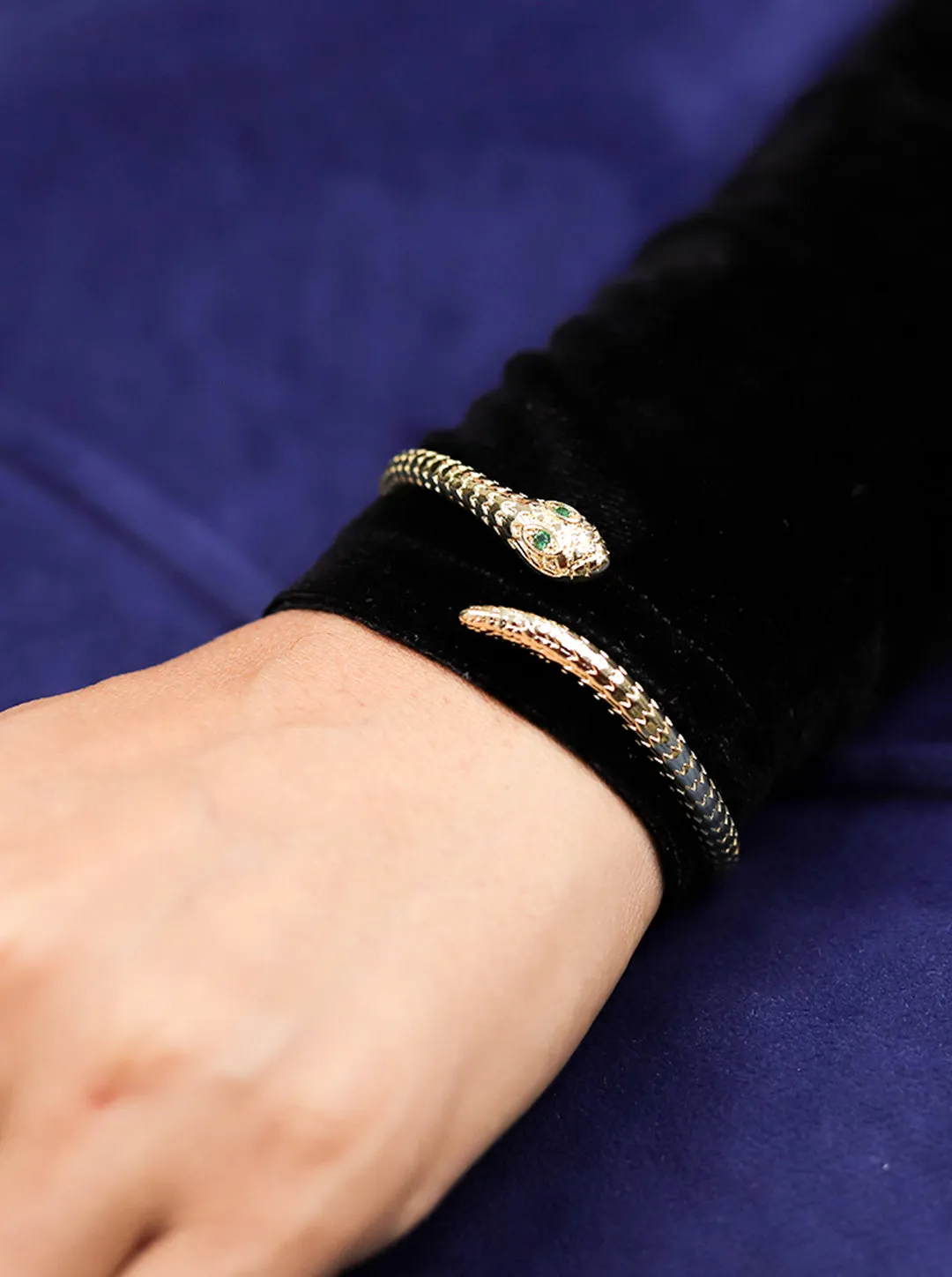 Ornaio 18k Gold Plated Anti-Tarnish Waterproof Snake Cuff