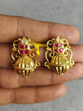 Regal Ad Earring Set