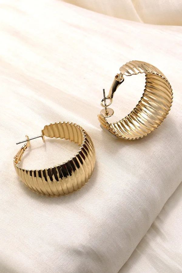 Ribbed Hoop Earrings Gold