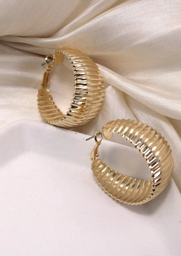 Ribbed Hoop Earrings Gold