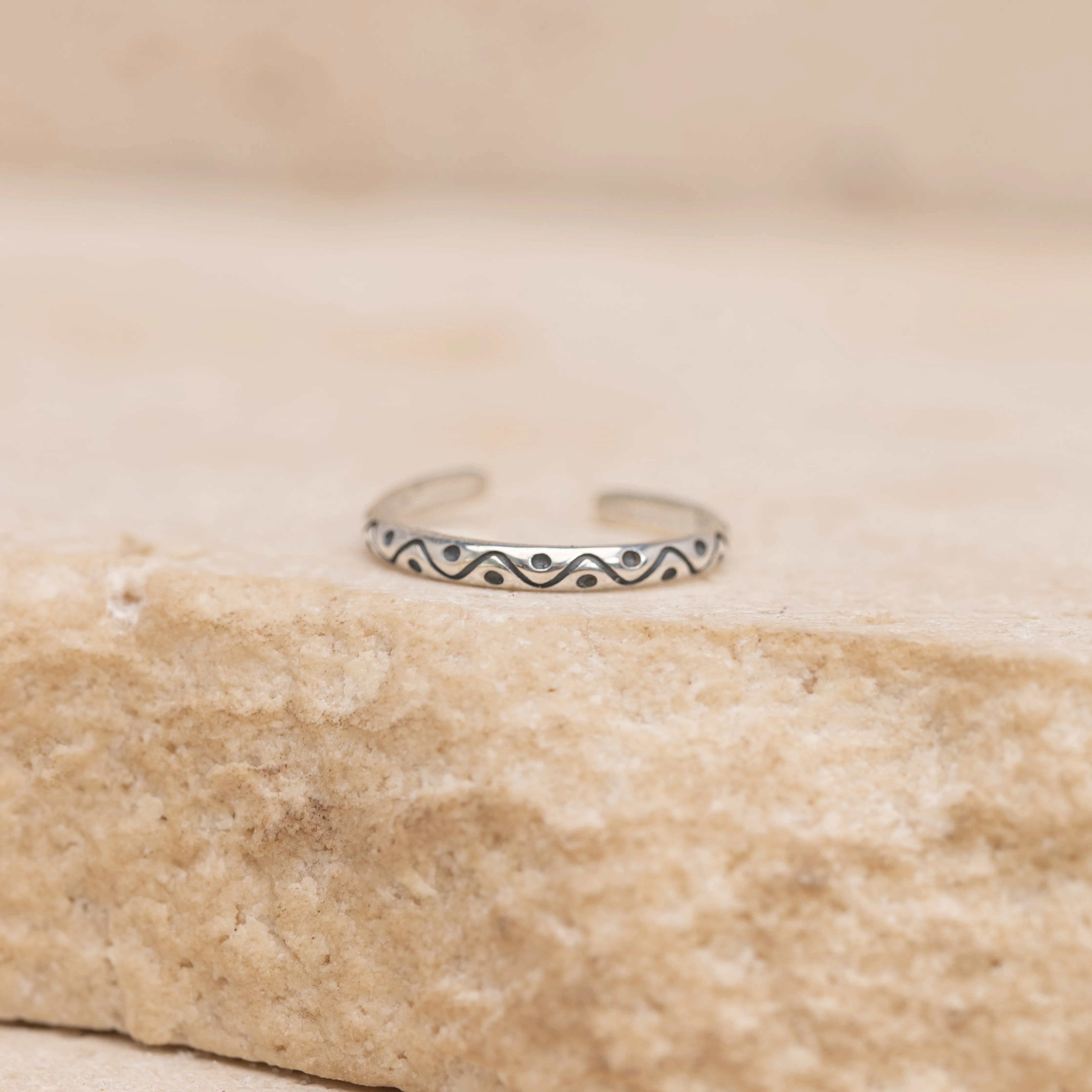 Ripple Toe Ring