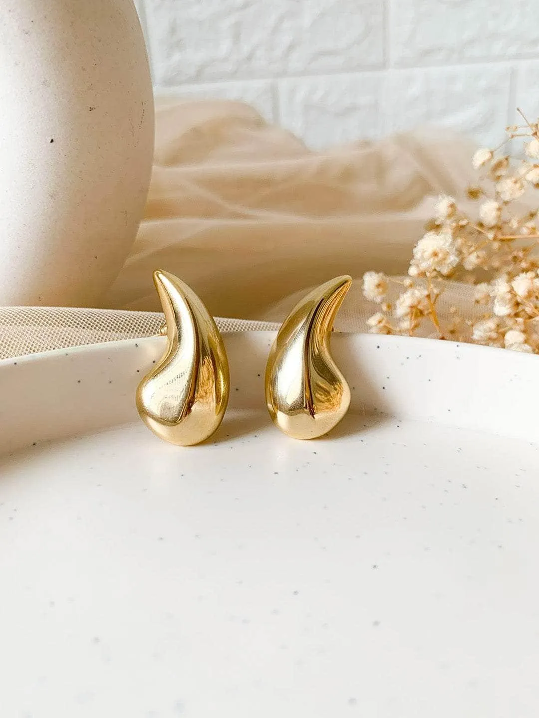 Small Eggplant Earrings Gold