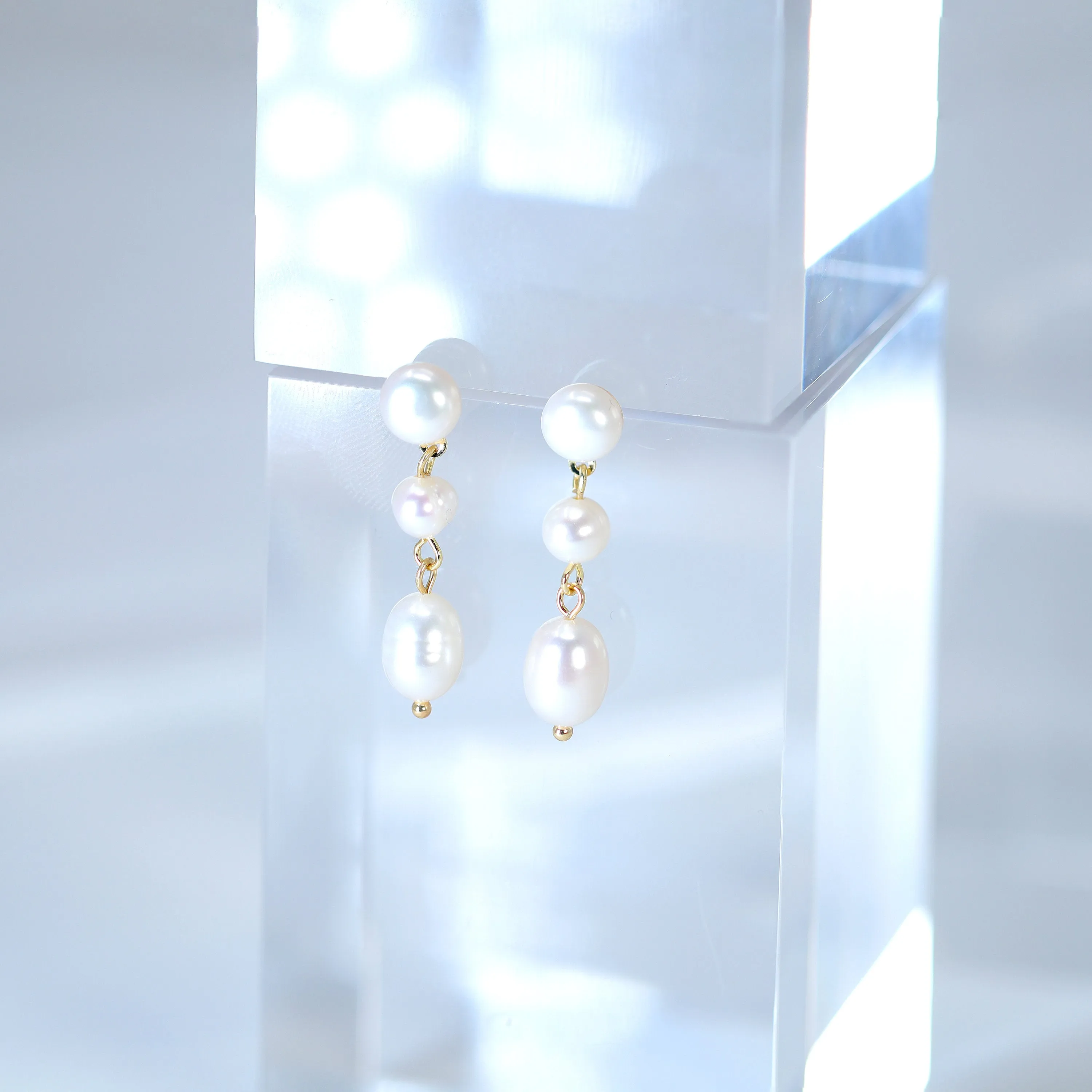 Sterling Silver 3 Freshwater Cultured pearl Bezel Earrings, Long Bridal Jewelry, Pearl Bridal Earrings, Statement Earrings.