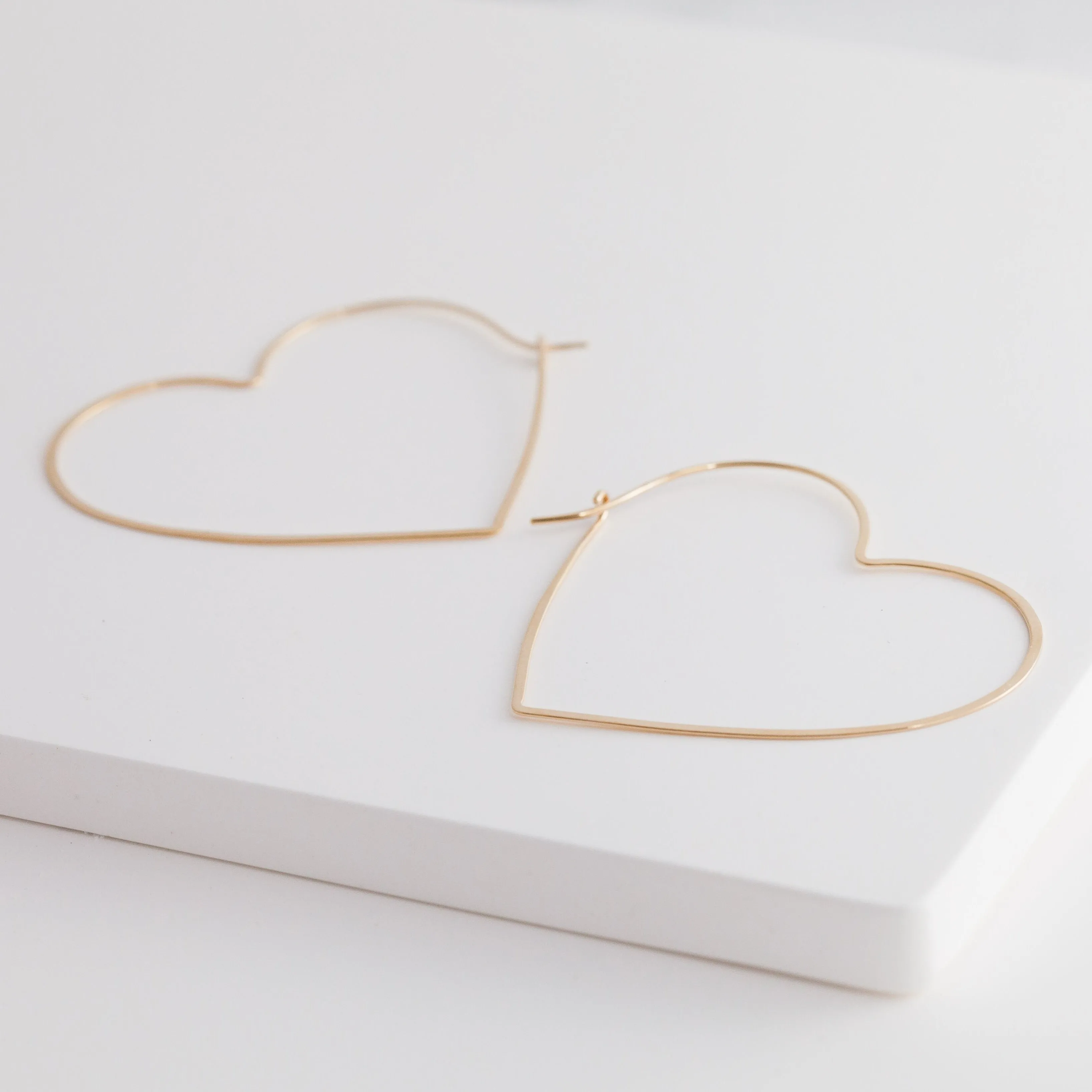 Symbol heart hoop earrings