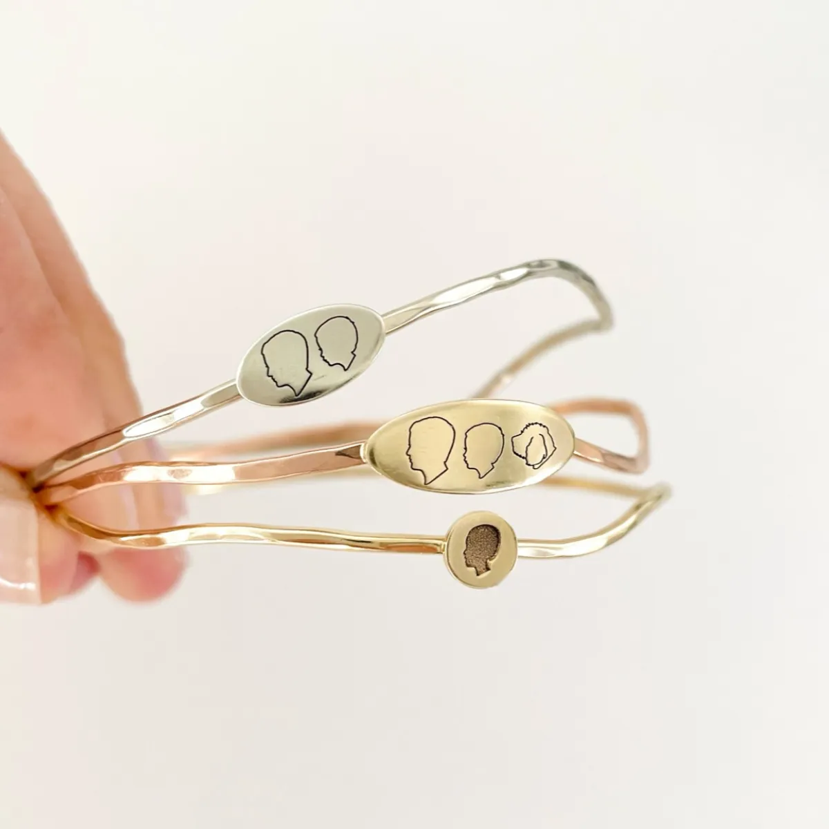 The Organic Circle Silhouette Bangle