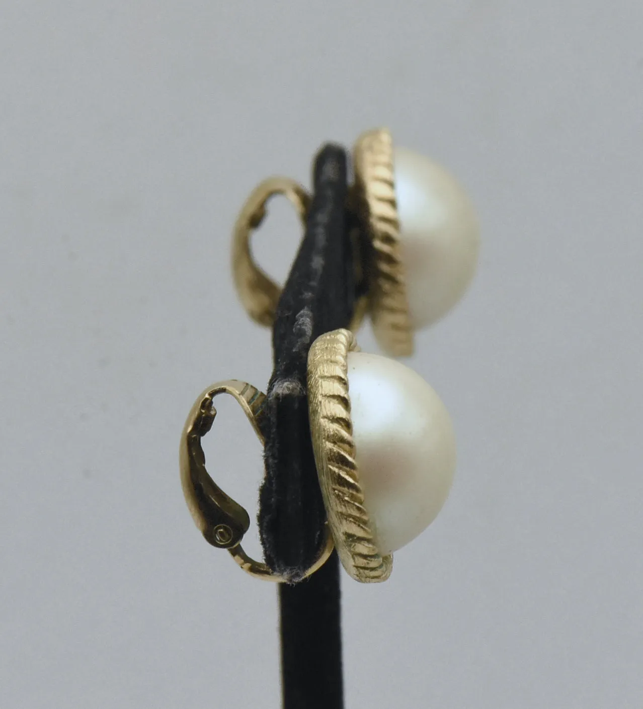 Vintage Faux Pearl and Gold Tone Clip On Earrings