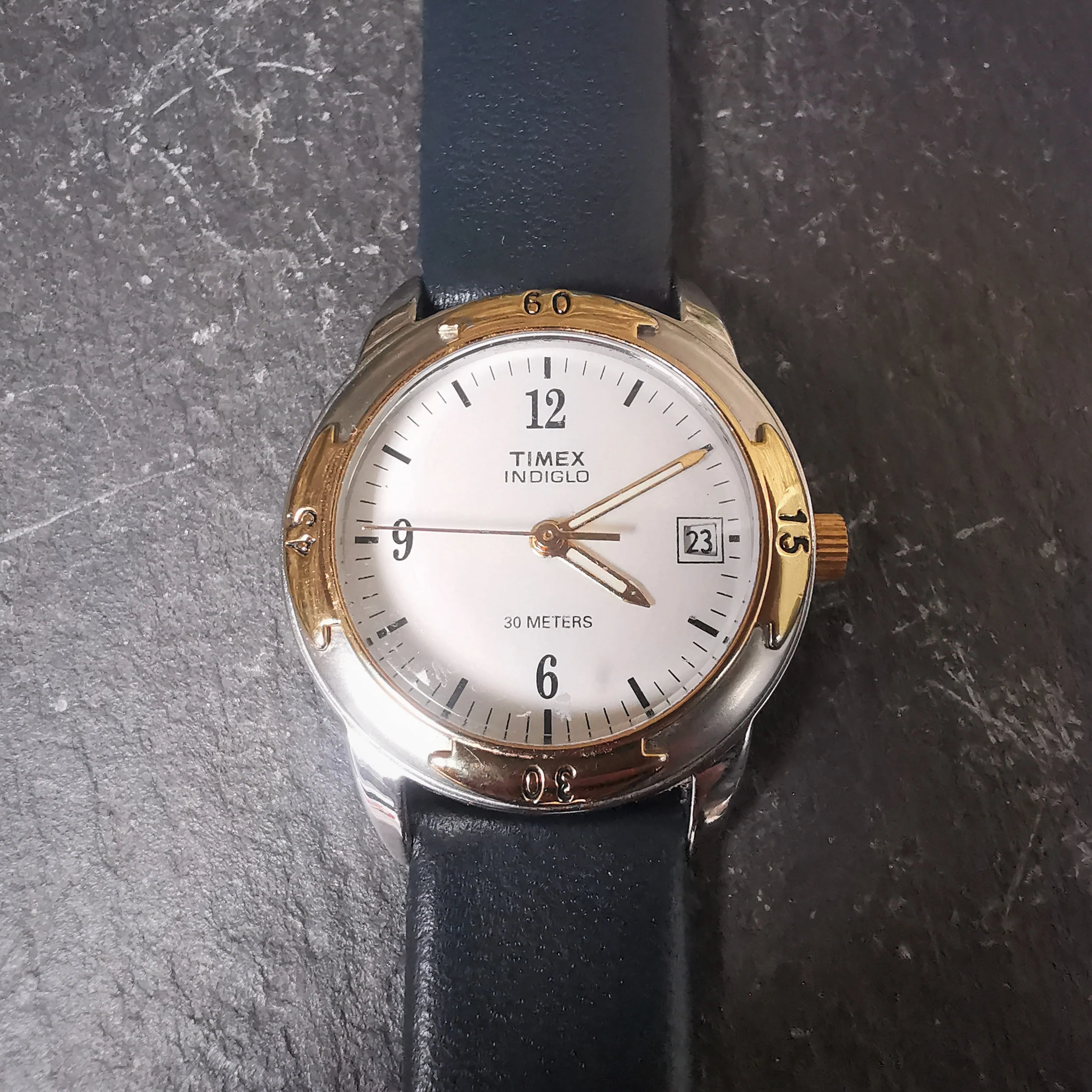 Vintage TIMEX Chrome And Gold Plated Women's Quartz Watch // Date Display // Genuine Leather Navy Strap // Indiglo Function